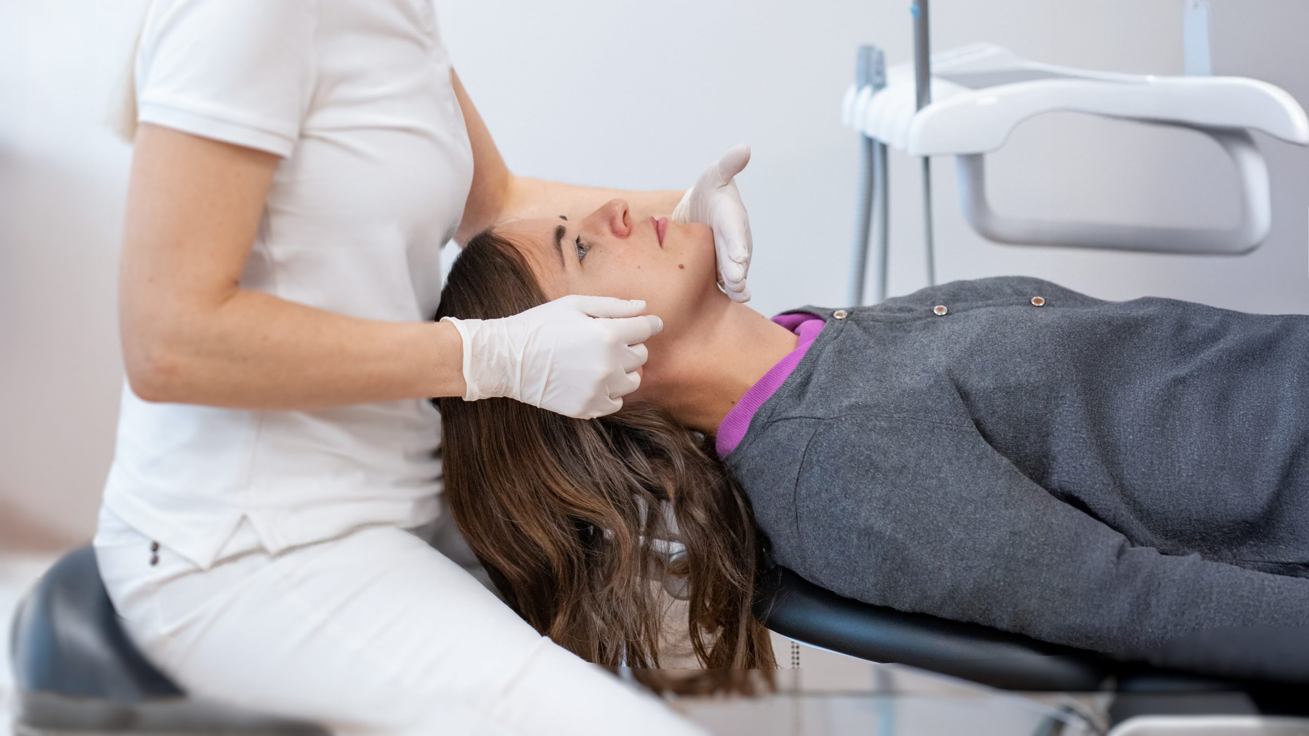 Craniomandibuläre Dysfunktions-Behandlung (CMD), Kieferorthopädie Wiesbaden-Nordenstadt, Dr. Annika Wagner & Dr. Claudia Neumann